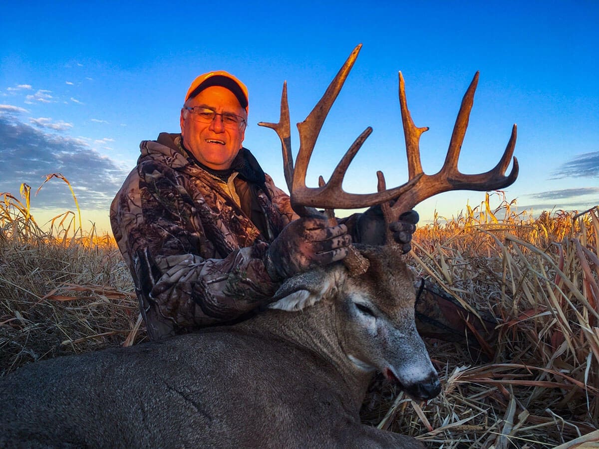South Dakota Rifle Whitetail Deer Hunts Gallery 7