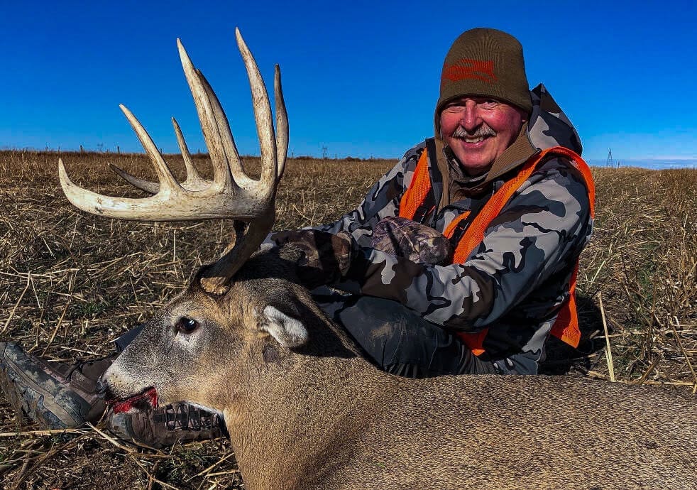 South Dakota Rifle Whitetail Deer Hunts Gallery 6