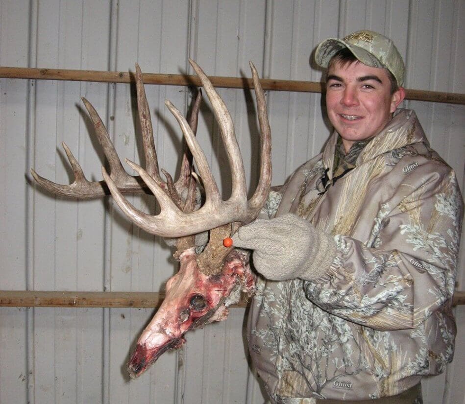 Archery Whitetail Deer Hunts South Dakota