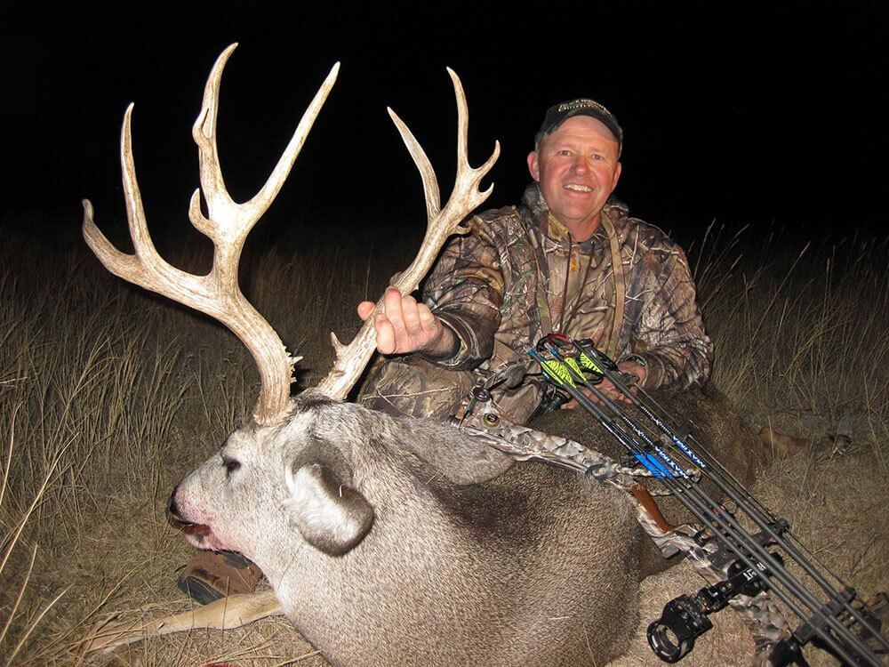 South Dakota Archery Mule Deer Hunts Gallery 1